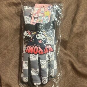 Kuromi Checkered Gloves with Black and Gray